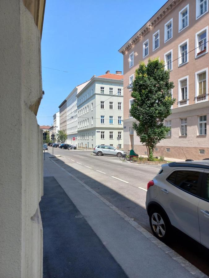 City Apartment Mit Direktzugang Wien Ngoại thất bức ảnh